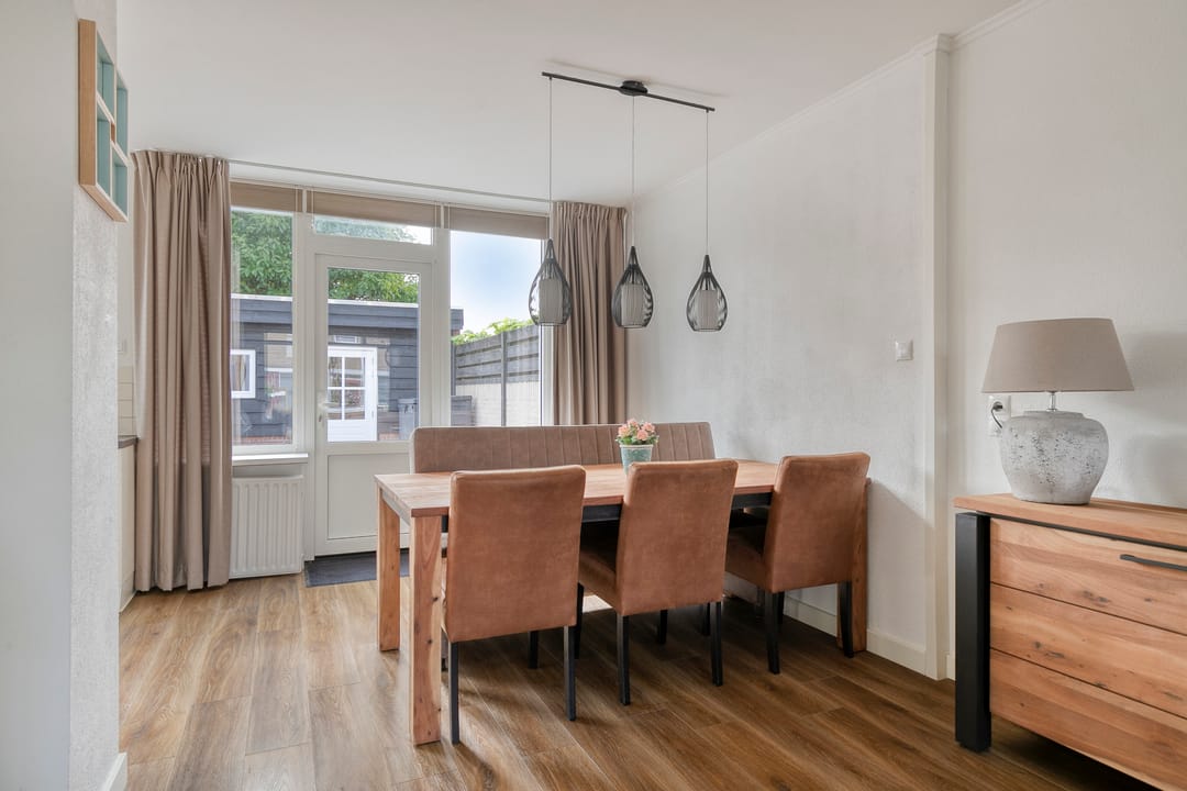 Foto 13 van Pastoor van Weesstraat 22