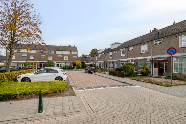 Foto 41 van Pastoor van Weesstraat 22