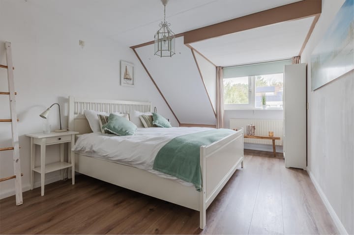 Photo 25 of Titus Brandsmastraat 12