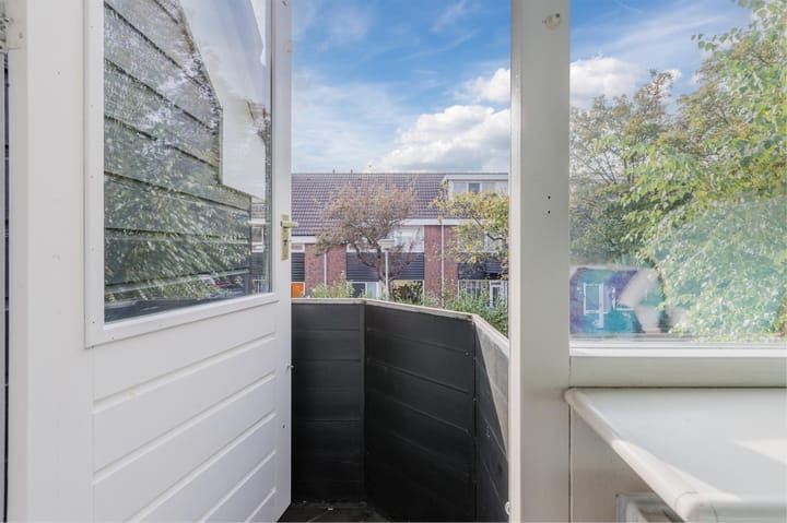 Photo 45 of Titus Brandsmastraat 12