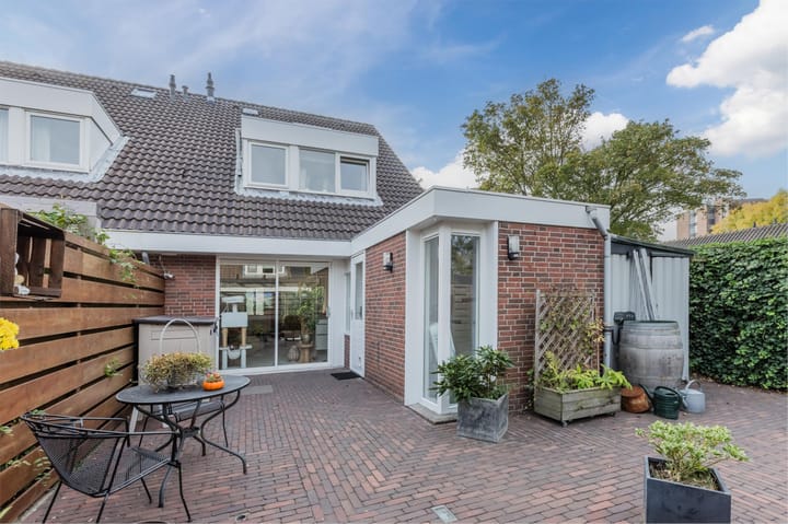 Photo 52 of Titus Brandsmastraat 12