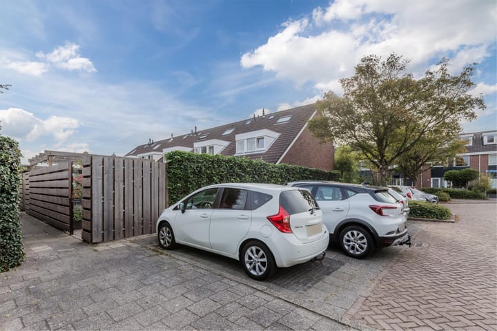 Photo 54 of Titus Brandsmastraat 12