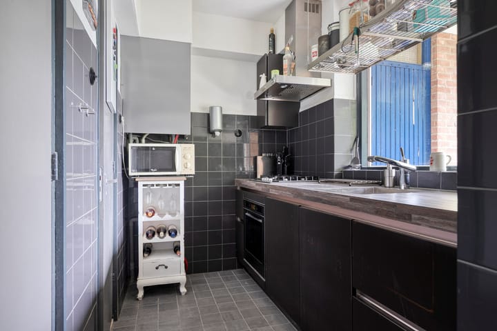 Foto 2 van Van der Waalsstraat 12-I