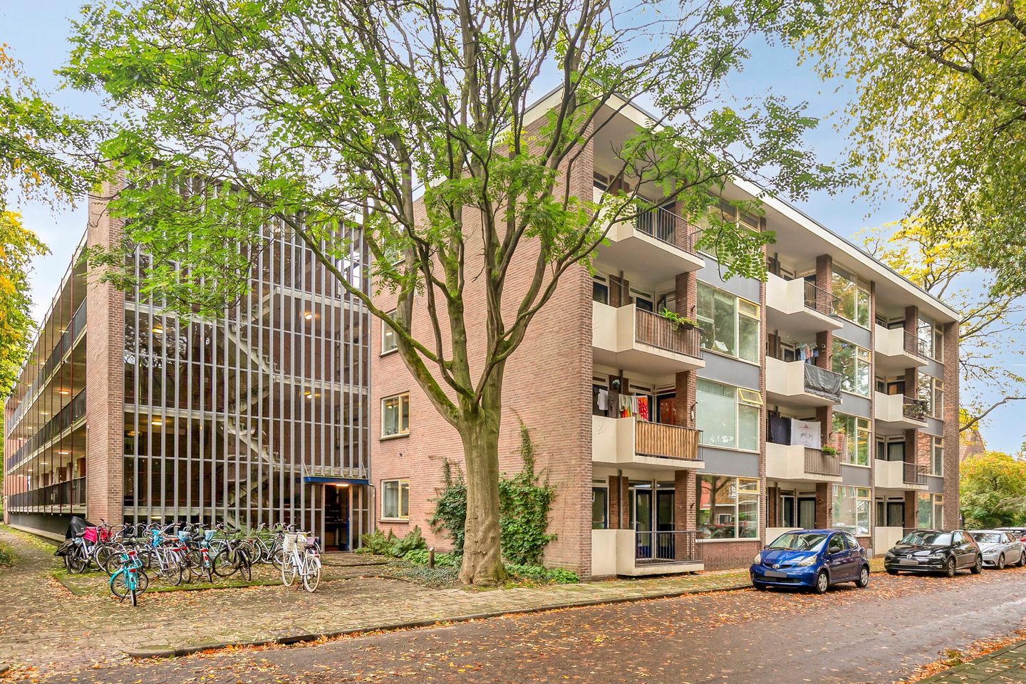 Foto 5 van Van der Waalsstraat 12-I