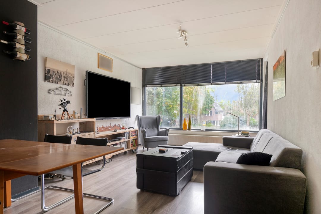 Foto 8 van Van der Waalsstraat 12-I