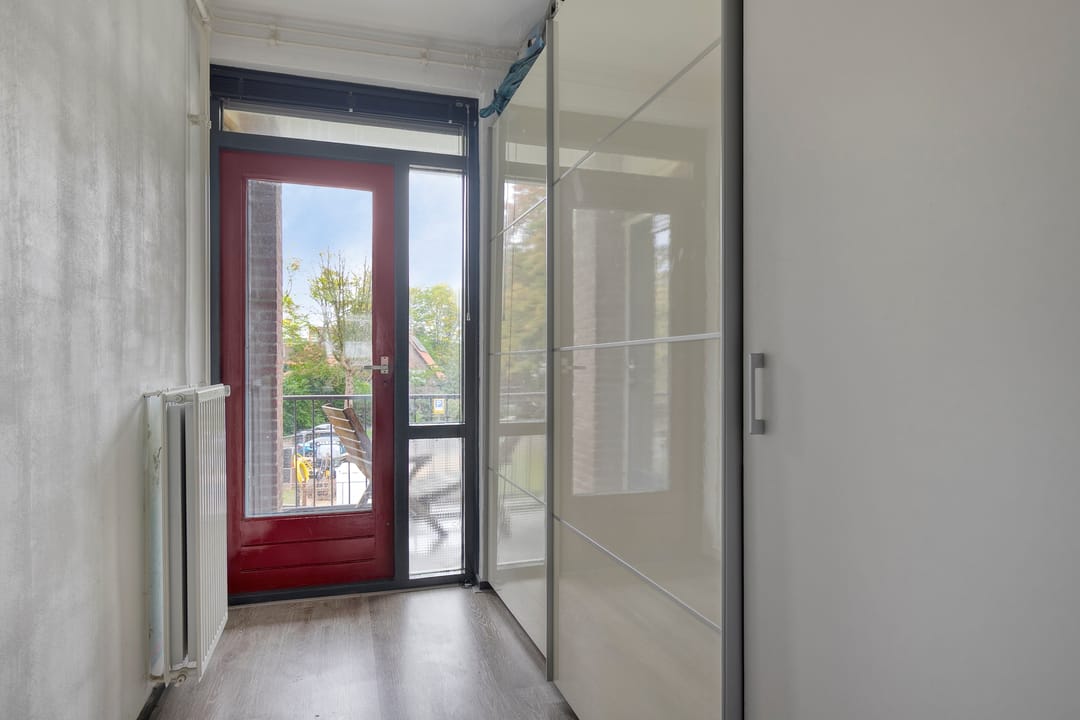 Foto 16 van Van der Waalsstraat 12-I