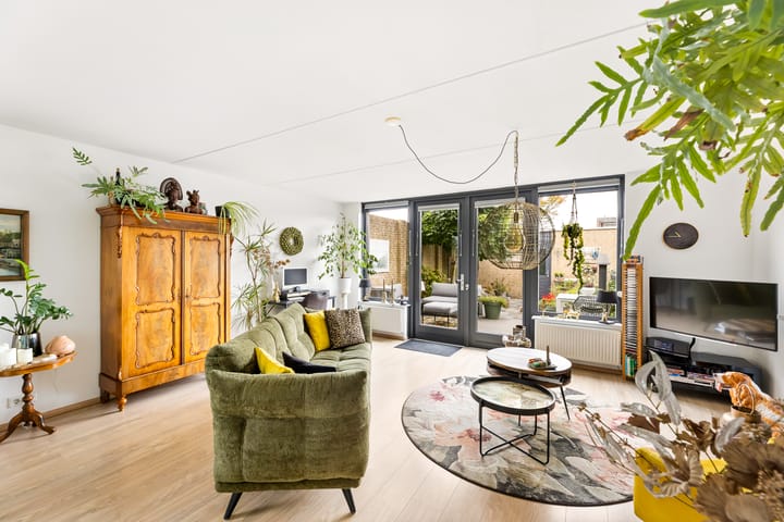 Photo 3 of Meindert Hobbemalaan 42