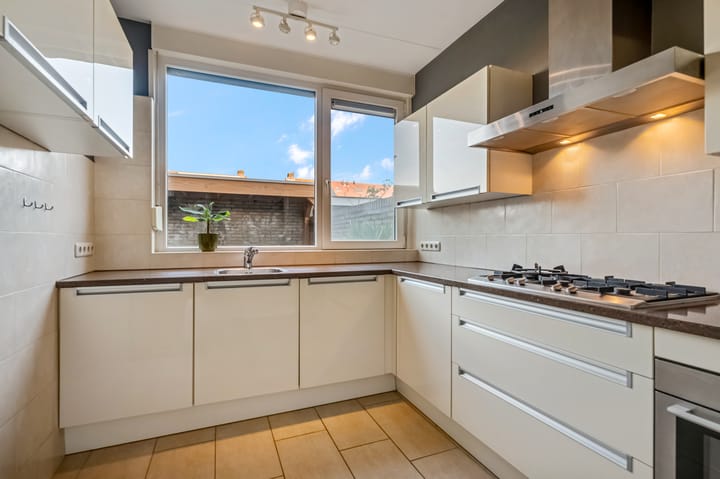 Foto 10 van Oranjestraat 78