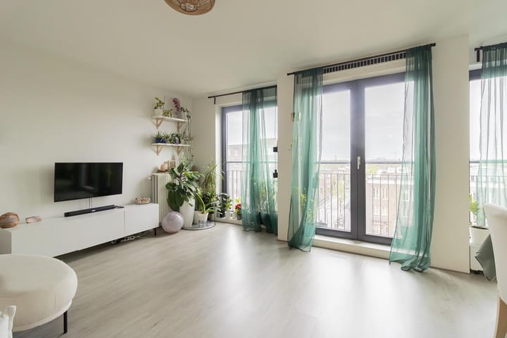 Foto 2 van Julius Pergerstraat 63