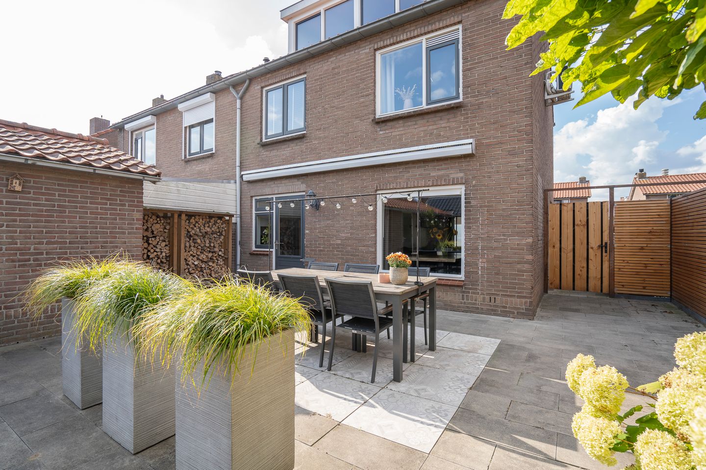 Foto 29 van Meidoornlaan 5