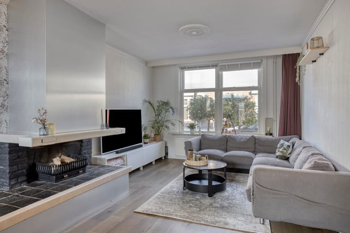 Photo 2 of Dr. Schaepmanstraat 6