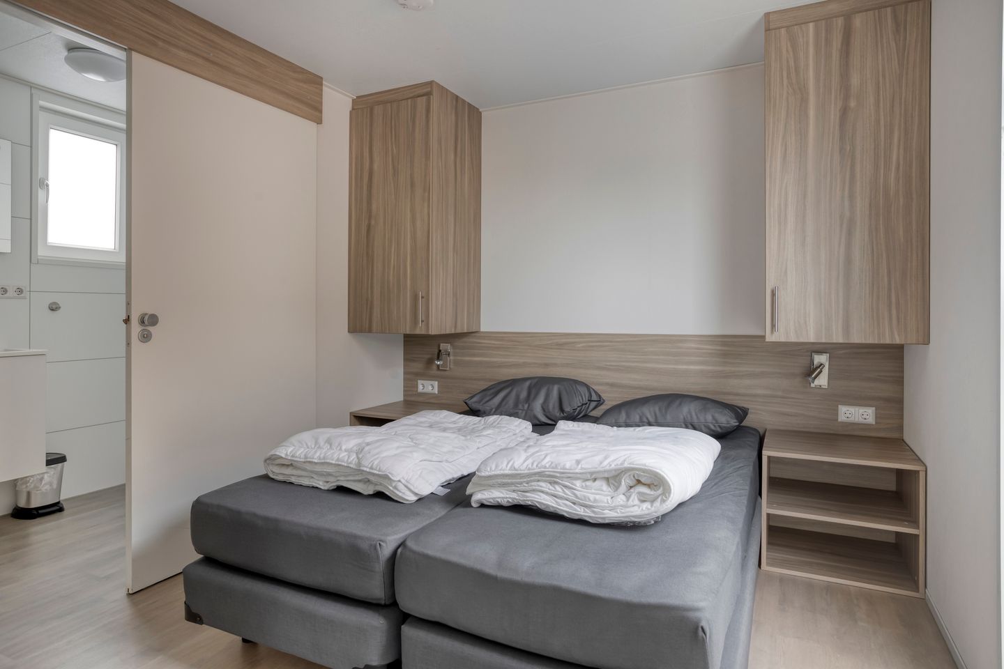 Foto 10 van Nieuwesluisweg 1-A625