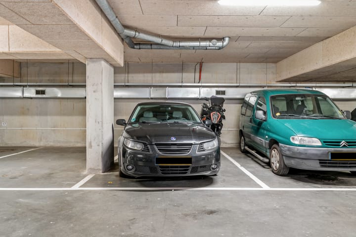 Foto 31 van Borneostraat 4-X