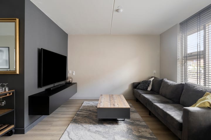 Photo 2 of Briljant 33