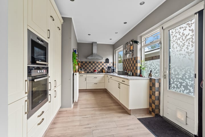 Foto 23 van Lopikerweg west 5-C