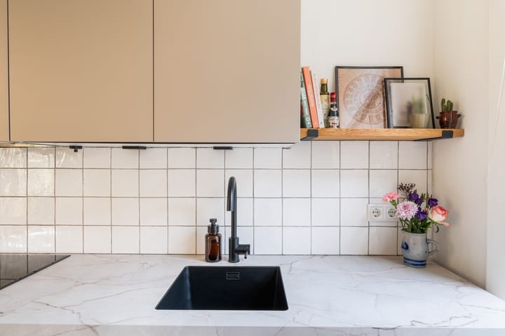 Foto 24 van Tak van Poortvlietstraat 29-B01