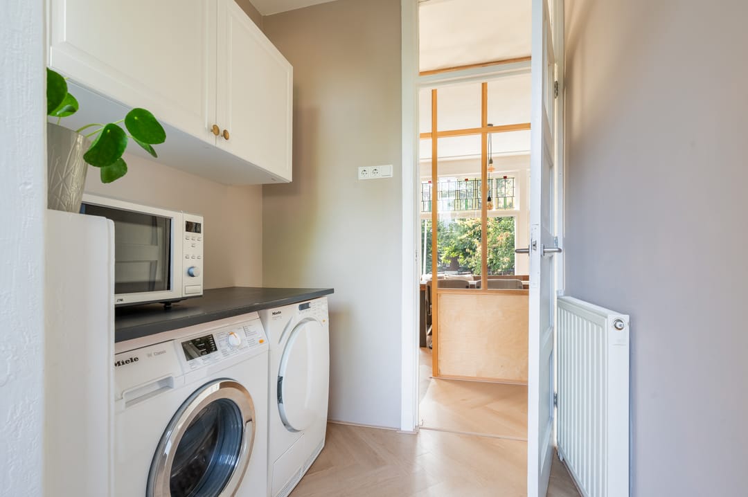 Foto 28 van Tak van Poortvlietstraat 29-B01