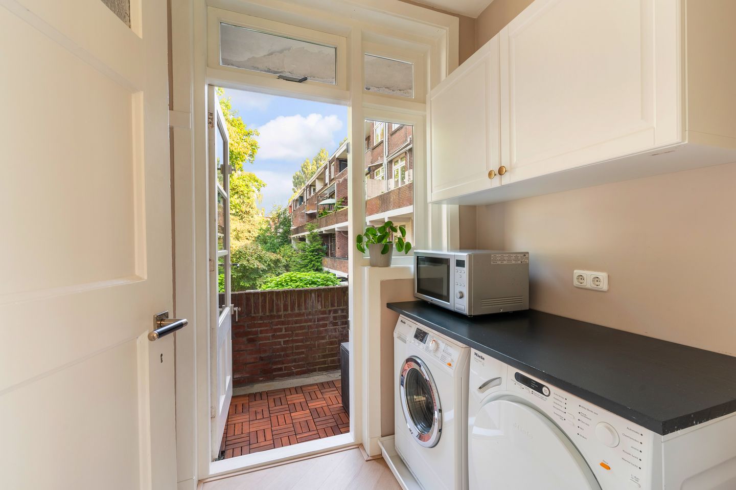 Foto 29 van Tak van Poortvlietstraat 29-B01