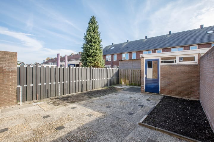 Foto 2 van Pleinstraat 27