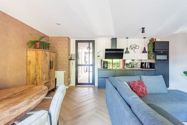 Foto 22 van Grotestraat 33-E