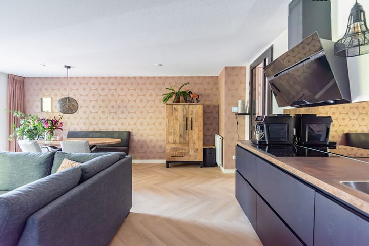 Foto 25 van Grotestraat 33-E