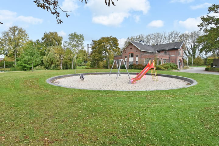 Photo 52 of Laan van Altena 37