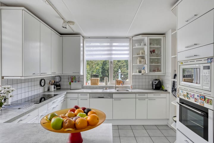 Foto 11 van Den Akker 27