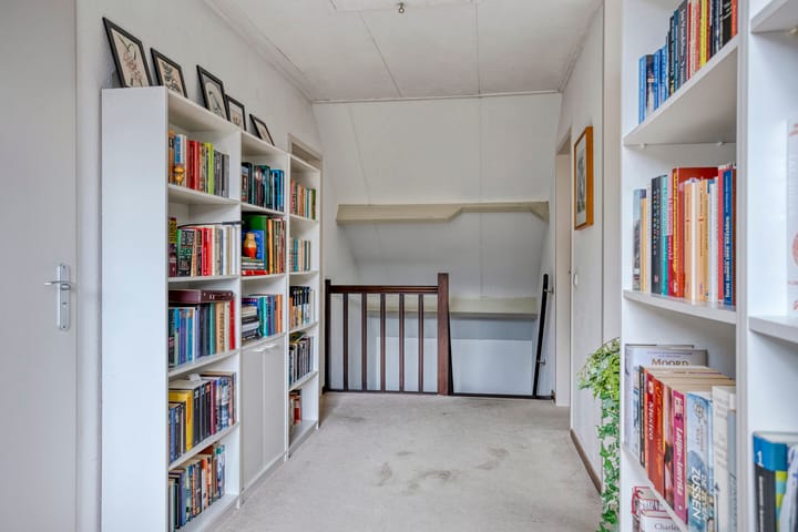 Foto 18 van Den Akker 27