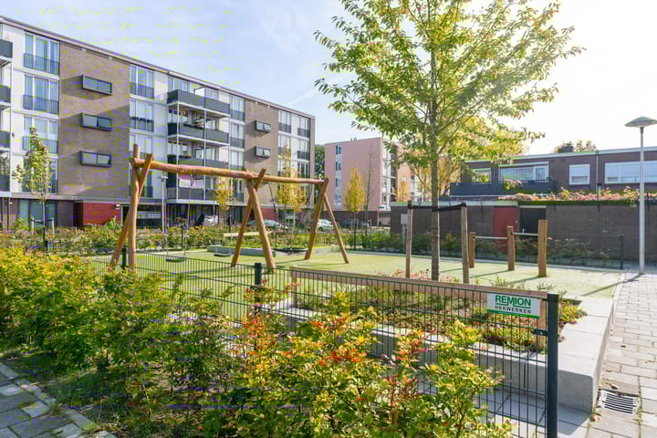 Photo 34 of Adenauerlaan 19