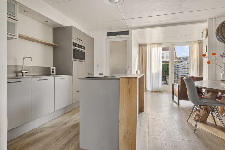 Foto 4 van Paardebloem 9