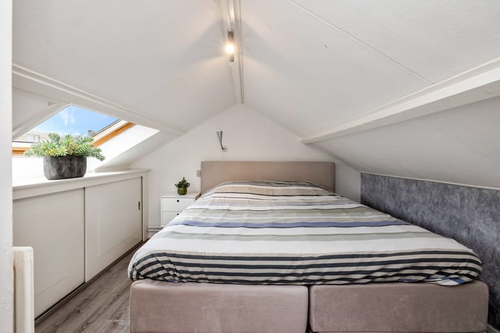 Photo 17 of J J P Tichlerlaan 6