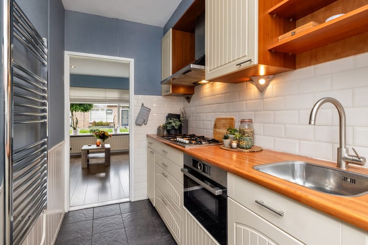 Photo 10 of J J P Tichlerlaan 6