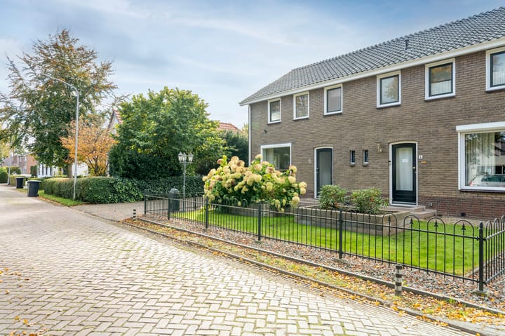 Photo 37 of Gedempte Achterdiep 8