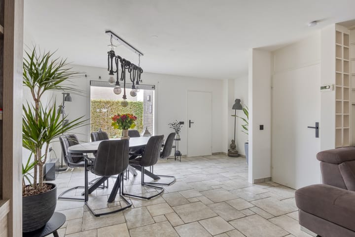 Foto 7 van Margriet 27