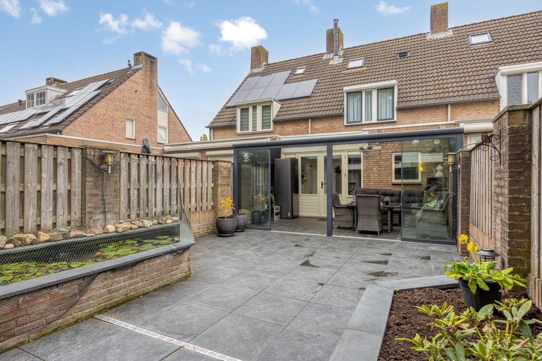 Photo 1 of Margriet 27