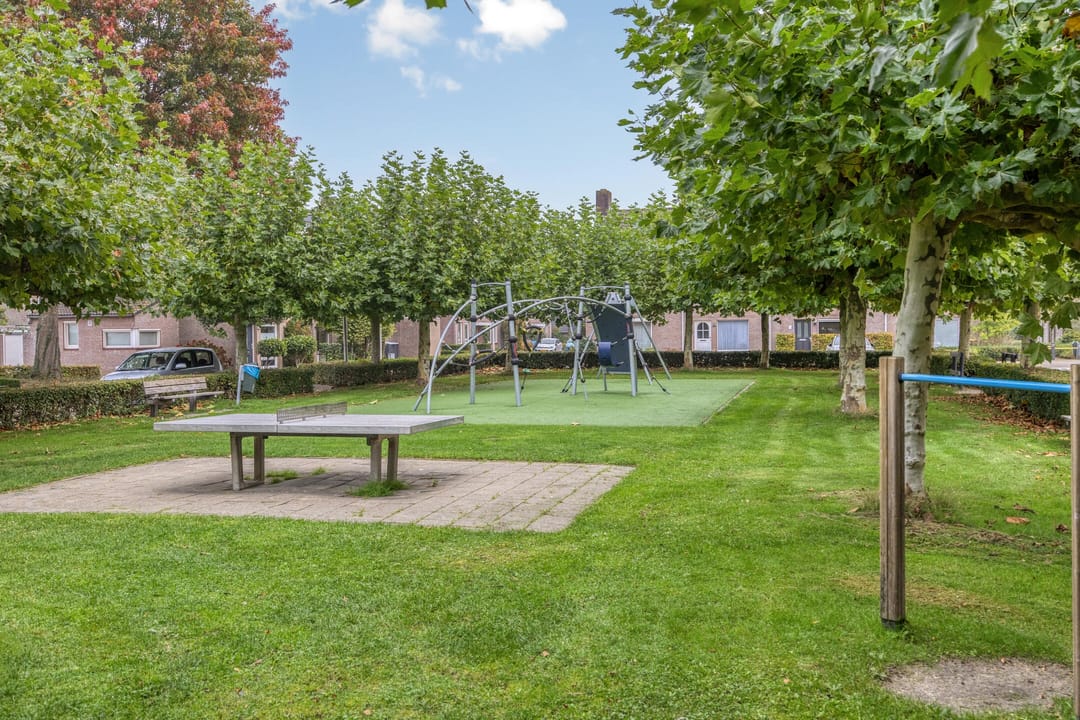 Photo 38 of Margriet 27