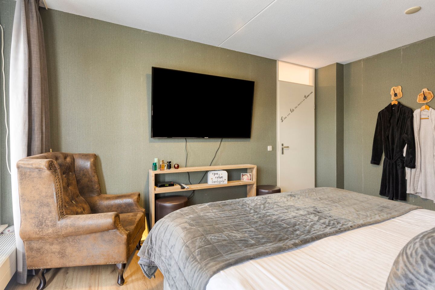 Foto 19 van Molièrelaan 10