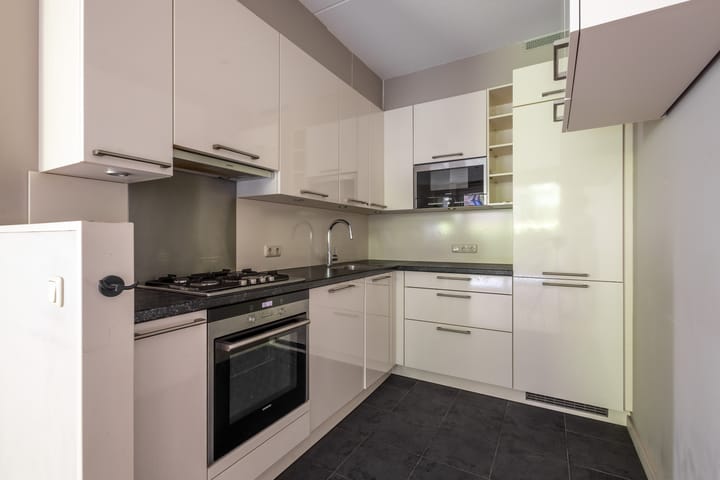 Foto 3 van S.L. Louwesstraat 54