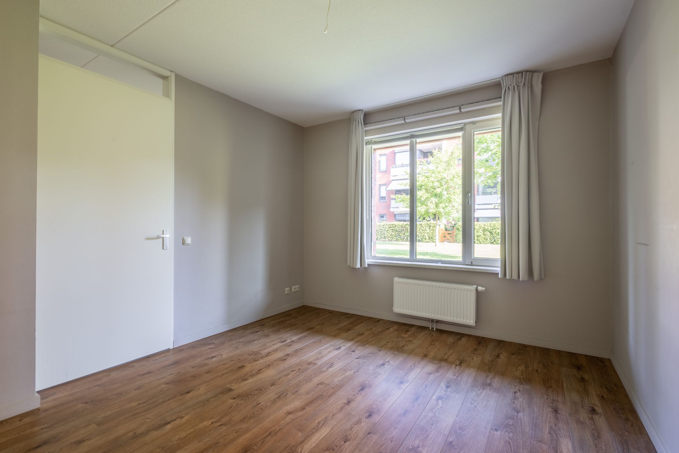 Foto 15 van S.L. Louwesstraat 54