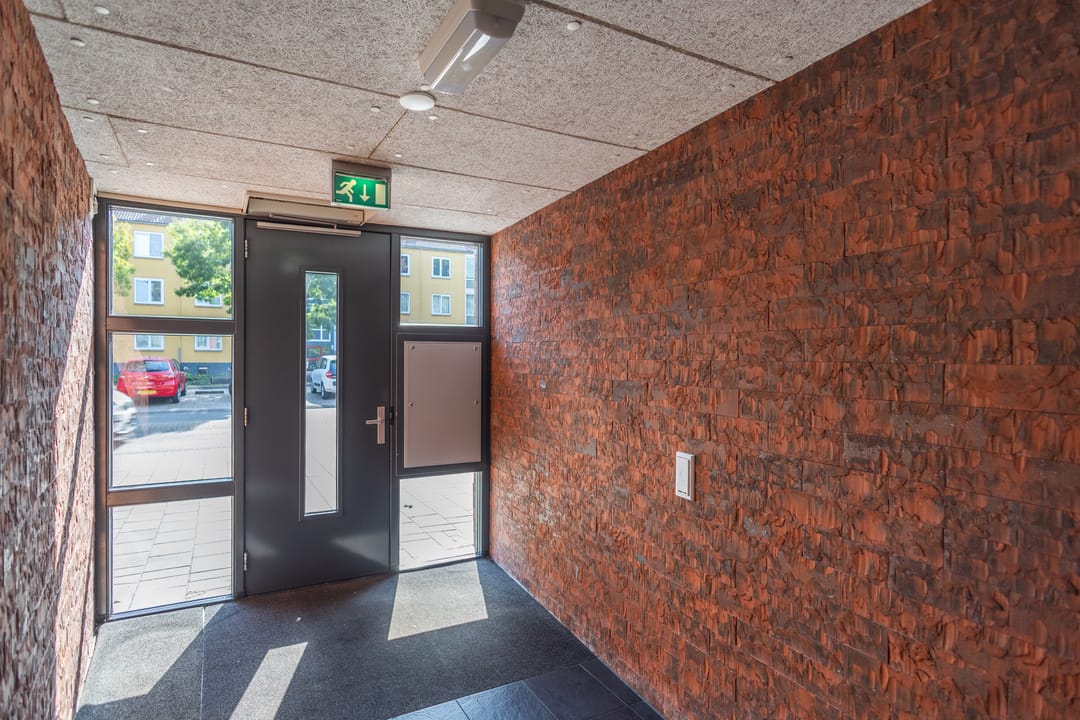 Foto 32 van S.L. Louwesstraat 54