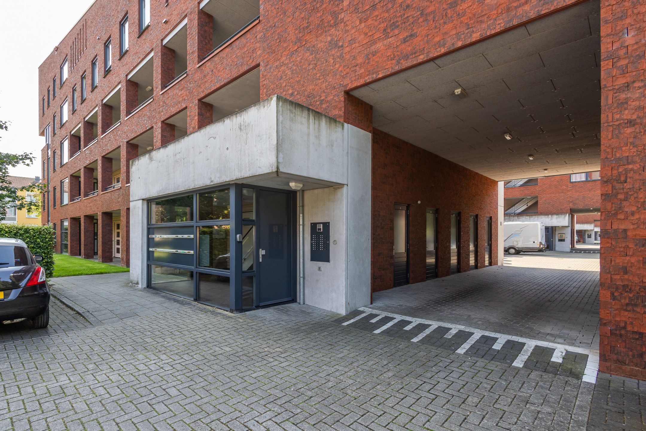 Foto 33 van S.L. Louwesstraat 54