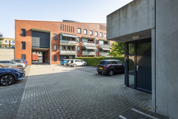 Foto 34 van S.L. Louwesstraat 54