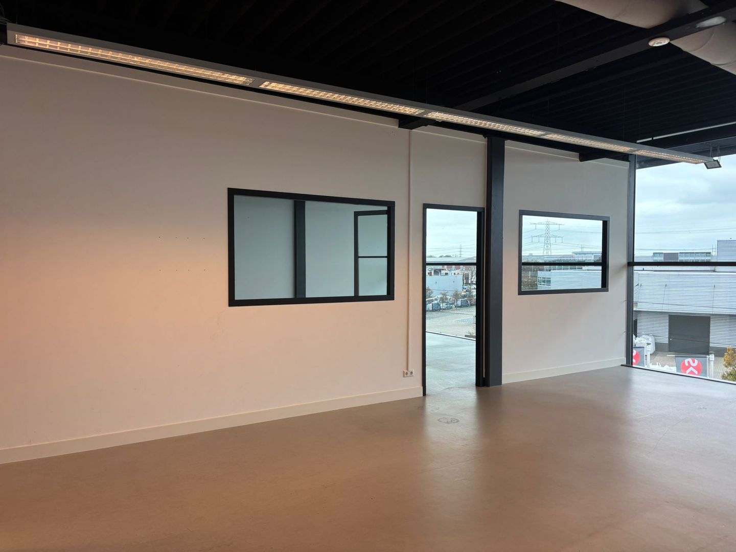 Bekijk foto 3 van 's-Gravenzandseweg 2