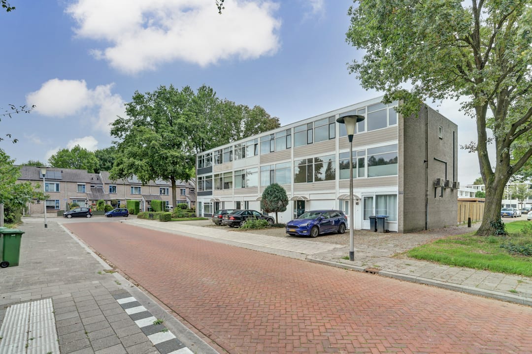 Foto 2 van Titaniastraat 10