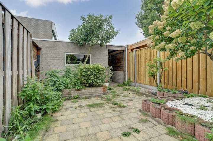 Foto 34 van Titaniastraat 10