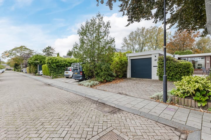 Foto 2 van Hobbemaplantsoen 27