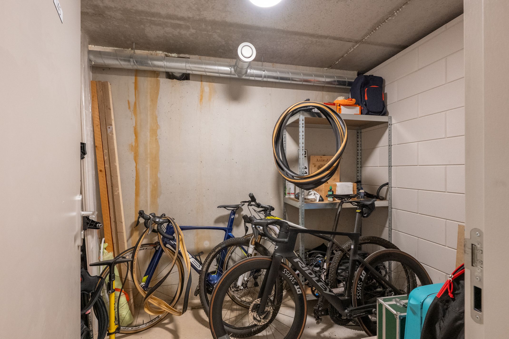 Foto 36 van F.C. Dondersstraat 145