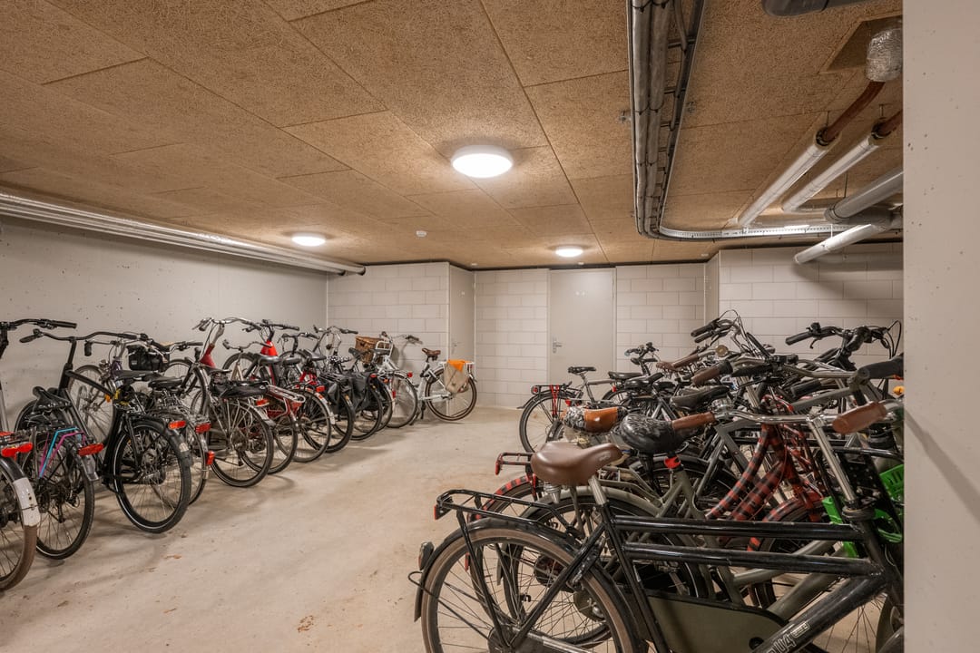 Foto 38 van F.C. Dondersstraat 145