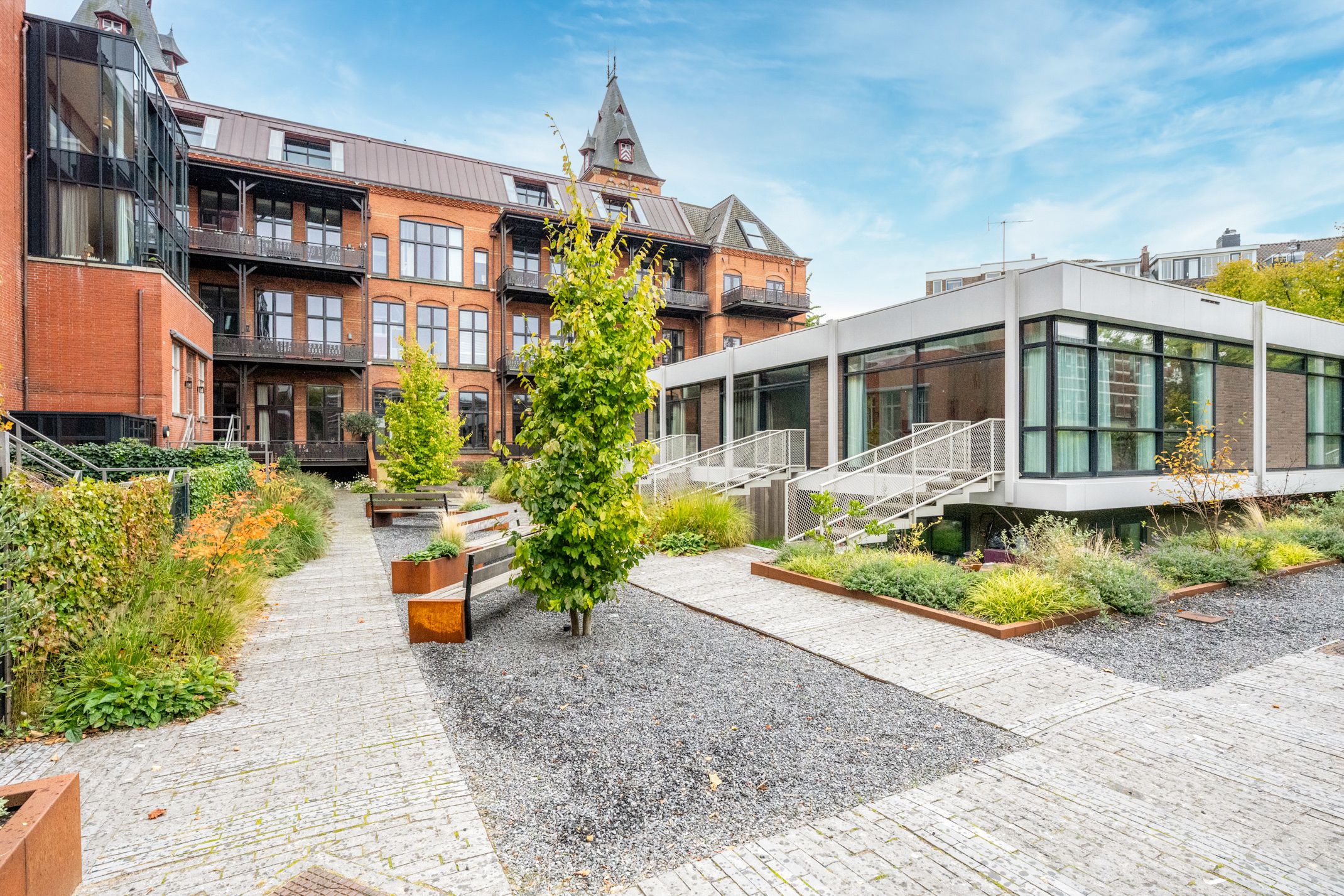 Foto 42 van F.C. Dondersstraat 145