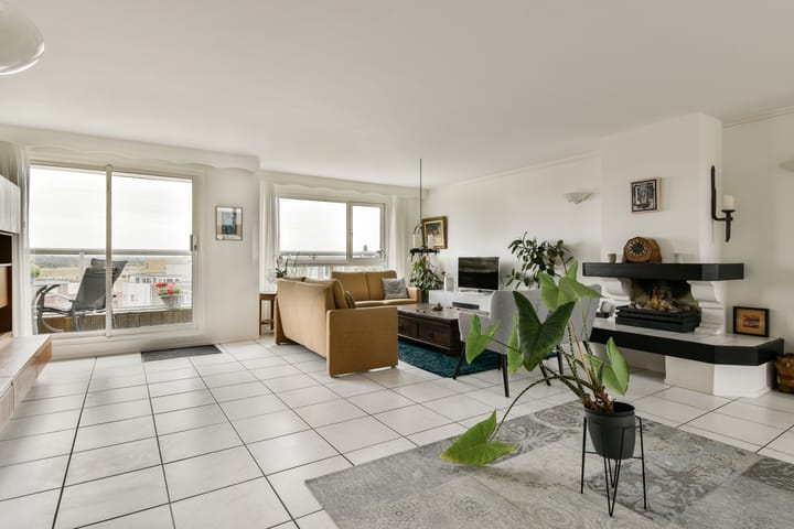 Photo 2 of Dr Joh G Mezgerstraat 135